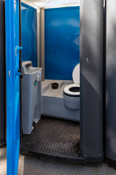 Best Luxury portable toilet rental  in Kernersville, NC
